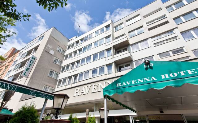 Novum Hotel Ravenna Berlin Steglitz вид на фасад