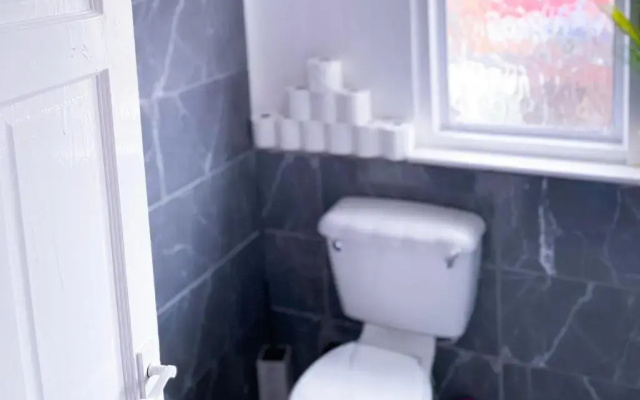 Stunning 3-bed House in London With Free Parking