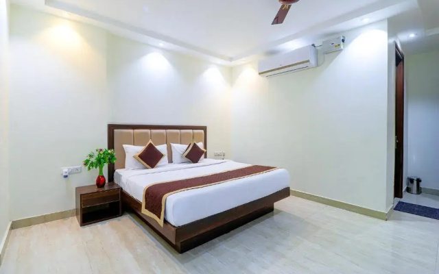 FabHotel The Premium Suits