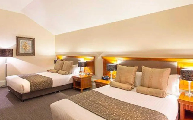 Clarion Hotel City Park Grand