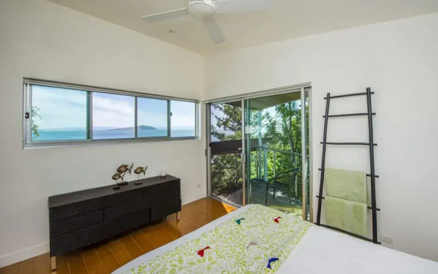 Headland Hideaway
