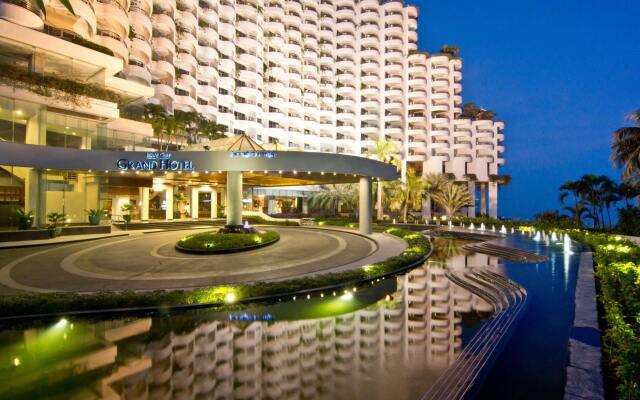 Royal Cliff Grand Hotel вид на фасад