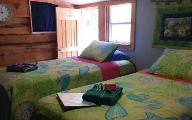 Nauti Otter Inn and Yurt Village