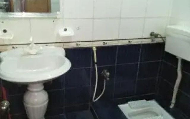 Karachi Motel 1