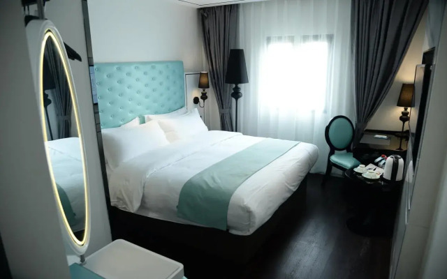 Xana Lite In Shanghai Hongqiao