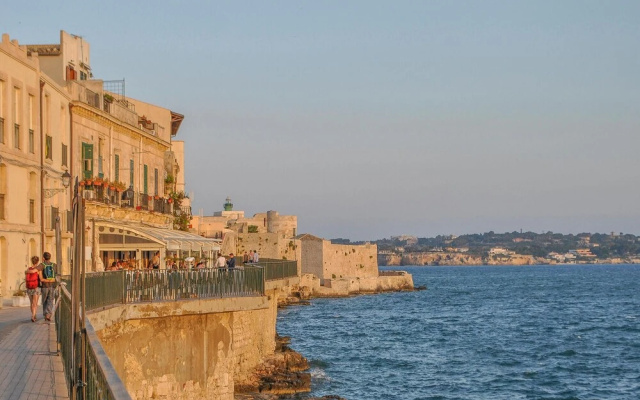 Awesome Home in Siracusa With Wifi and 1 Bedrooms