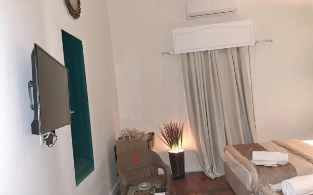 Downtown Family Suites