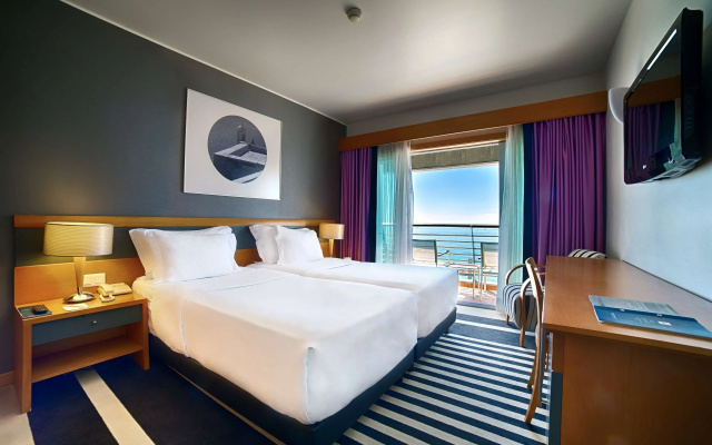 SANA Sesimbra Hotel