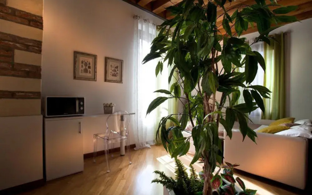 Verona For Rent Topazio