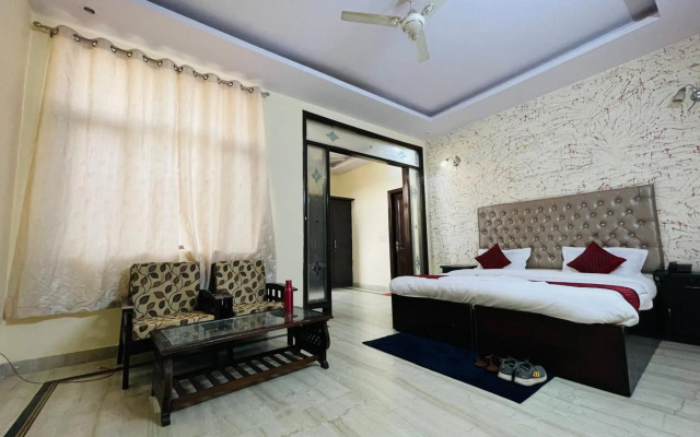 Hotel Comfort INN