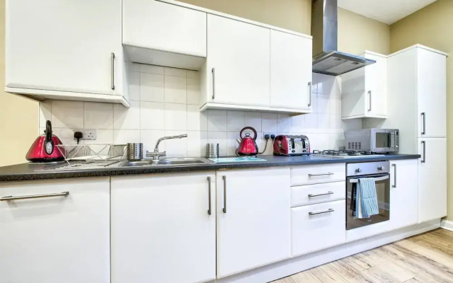 The Fav Flat - Heart of the City Apartment