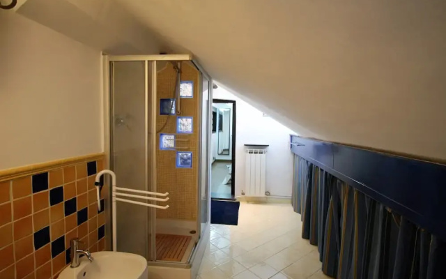 ILA1505 House Golia