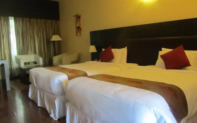 Zip by Spree Hotel at Woodrose Club