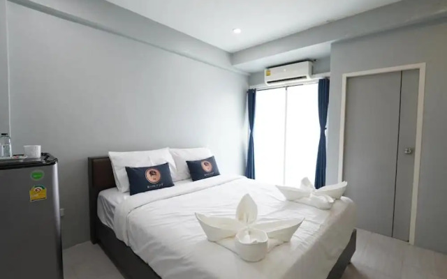 RoomQuest IT Square Don Mueang Airport