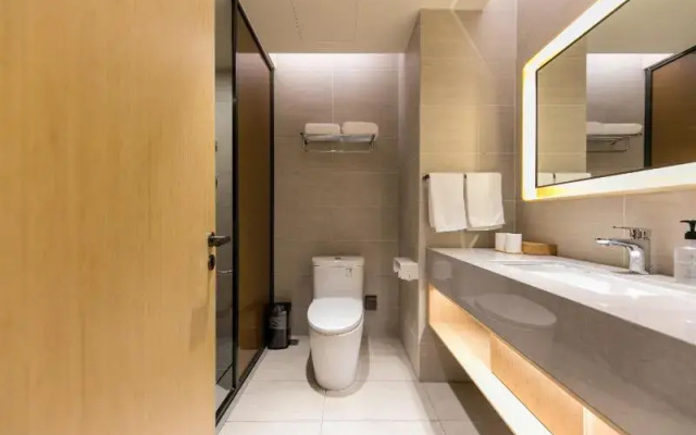 Ji Hotel (Wenzhou South Railway Station)