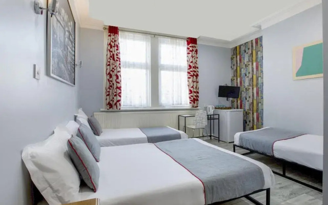 Oyo Sino Hotel