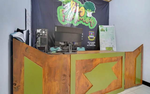 OYO Homes 91156 Eco Tourism Big Farmer Desa Kertawangi Syariah
