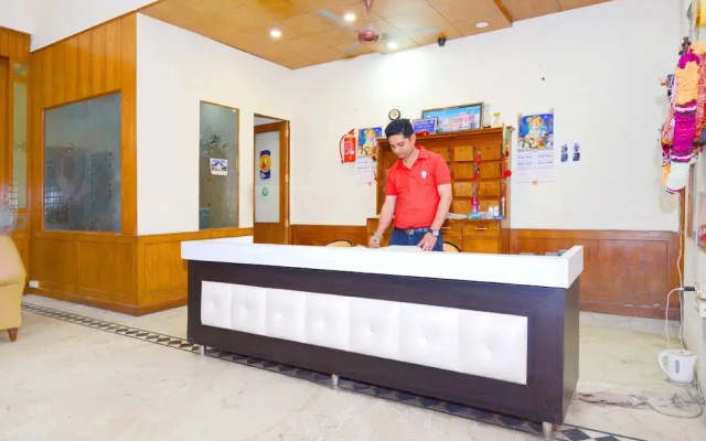 Hotel Le Kingston by OYO Rooms