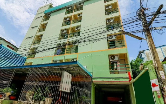 NIDA Rooms Eakachai Soi 47 Chill Place