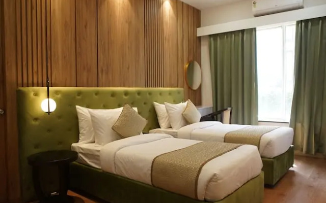 Royal Residence HUDA City Centre