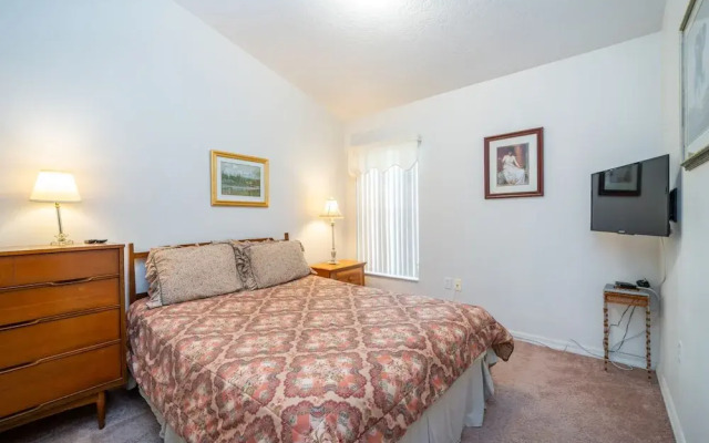 1114 4-bed Pool Home, Liberty Village Kissimmee