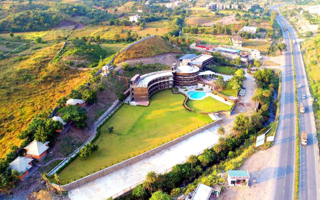 Seasons Park Resort