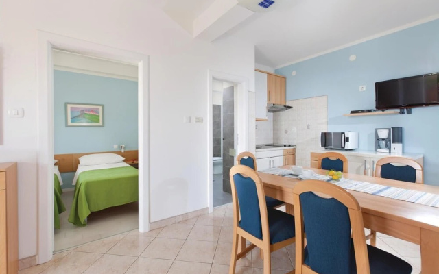 Nice Home in Ravni With Wifi and 3 Bedrooms