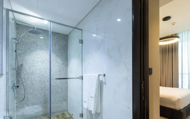 Homesgetaway - 1BR in J One Residence