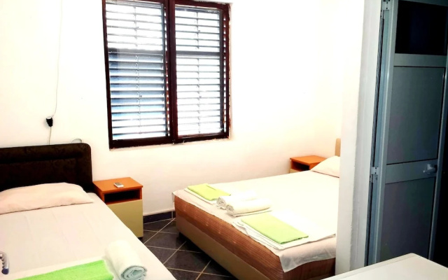 Doni Apartments