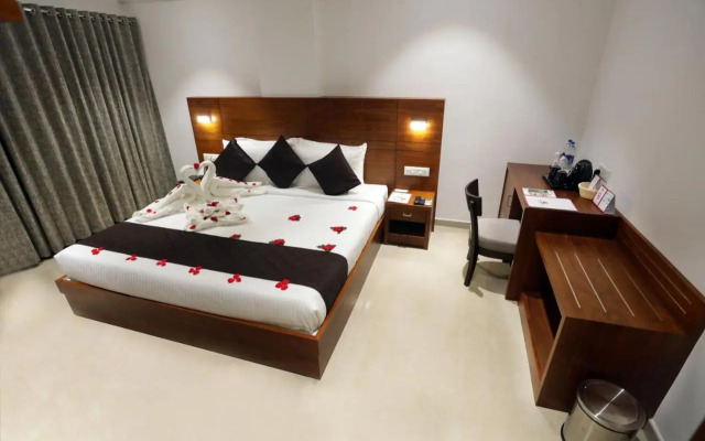Iswarya Residency