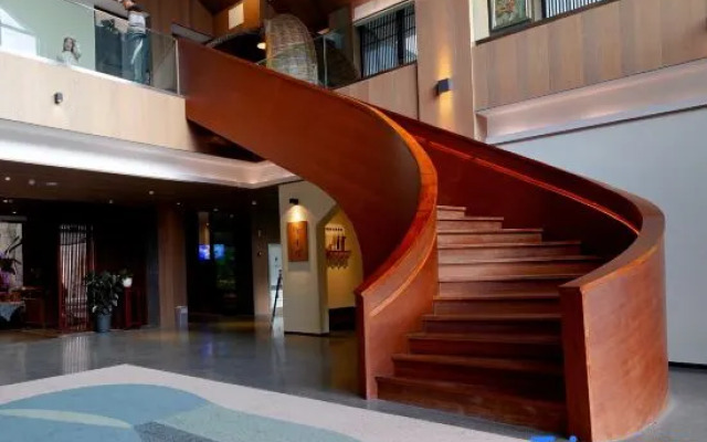 Zizai Cliff Hotel