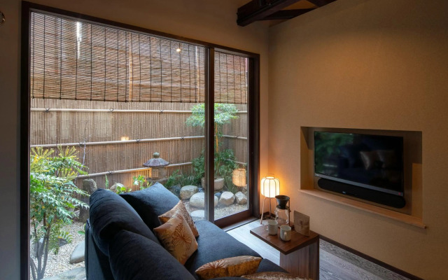 Ainotsuji Machiya House