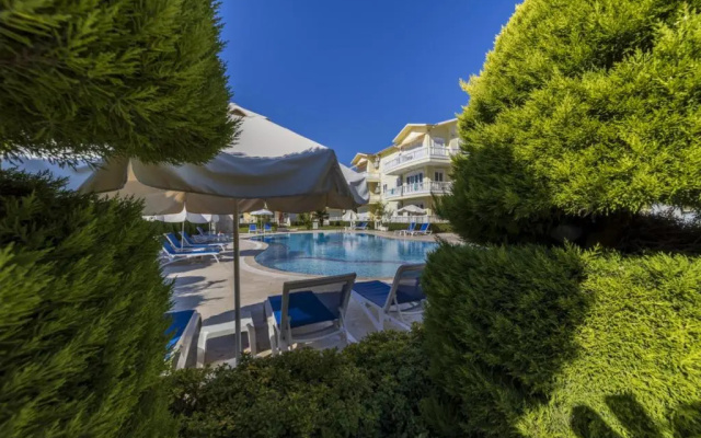 Flat with Balcony and Shared Pool in Belek