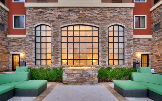 Staybridge Suites Gainesville I-75 by IHG