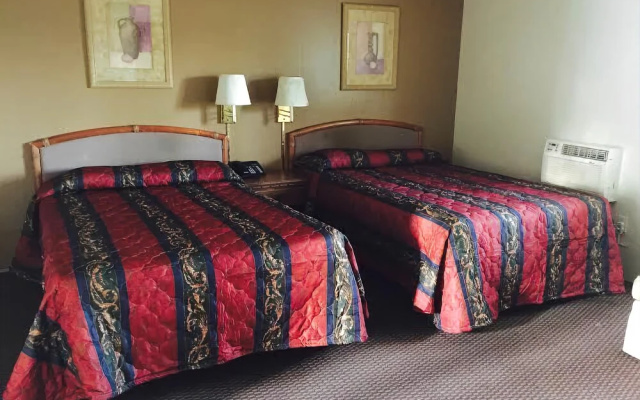 Palm Shadow Inn