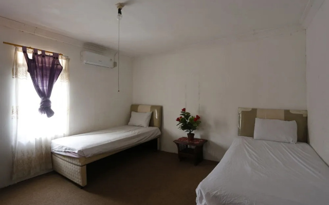 Hotel O Penginapan Mangkoe Barokah
