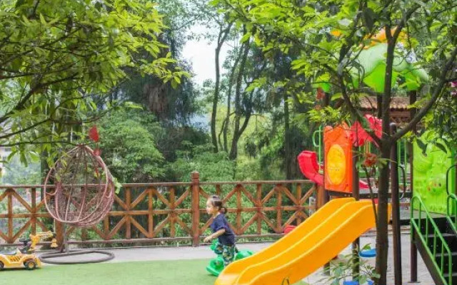 Qingxi Courtyard Hostel
