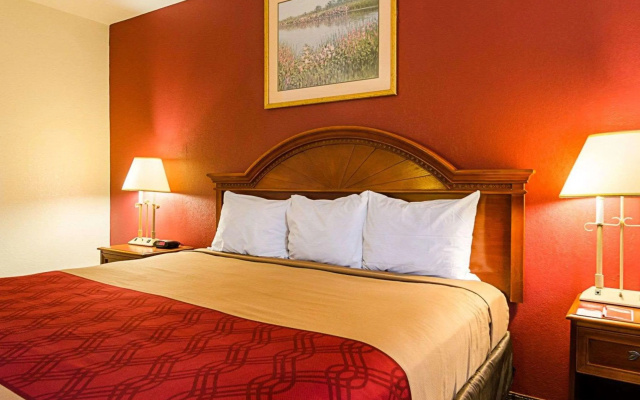 Econo Lodge Richmond North