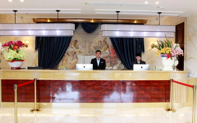 Four Seasons Fashion Hotel (Yongkang South Railway Station Xijinqiao Pedestrian Street)