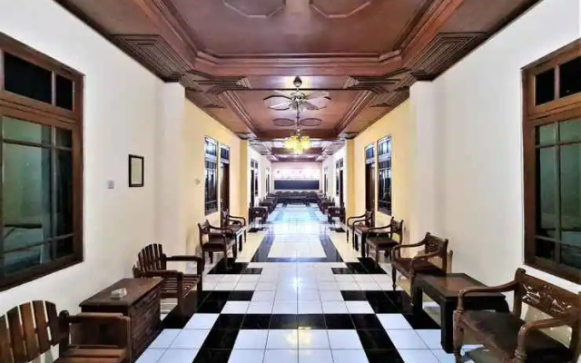 Hotel Gemah Ripah