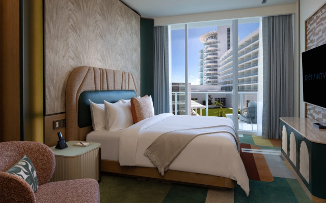 Pier Sixty-Six (Pier 66)