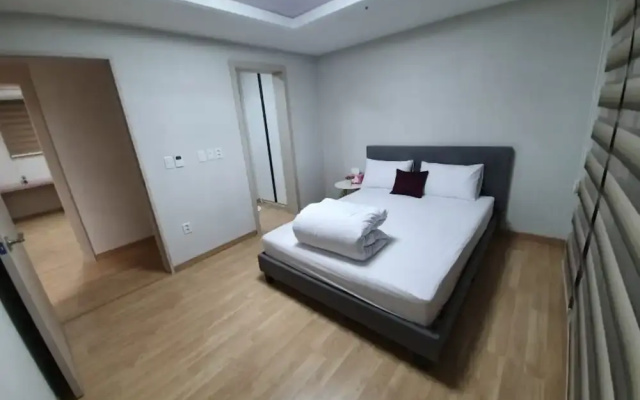 Vallas House 1301