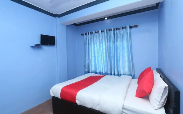 OYO 663 Hotel Rupa Begnas Lake Inn