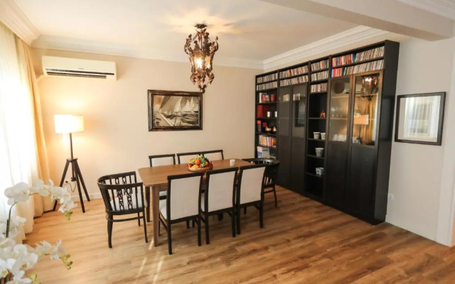 Fargo 4 Luxury Apartment