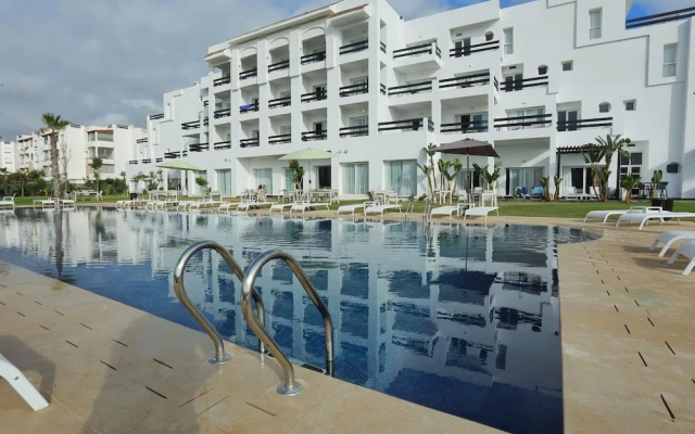 Отель Playa Del Pacha Suites