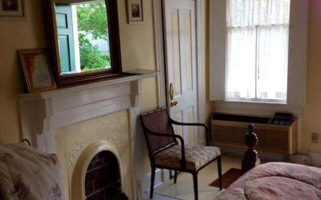 Отель Annabelle Bed And Breakfast США, Виксбург - отзывы, цены и фото номеров - забронировать отель Annabelle Bed And Breakfast онлайн комната для гостей
