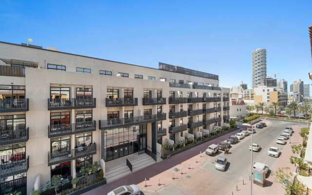 Silkhaus 1BR BIG Studio Space Pantheon Blvd