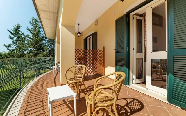 Villa With Pool Near Paestum