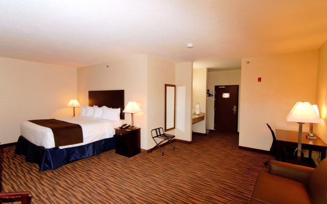 Cobblestone Inn & Suites - Denison - Oak Ridge