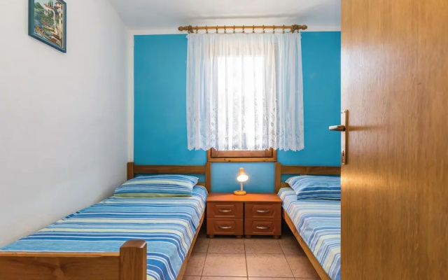 Awesome Apartment in Jasenice With 3 Bedrooms and Wifi
